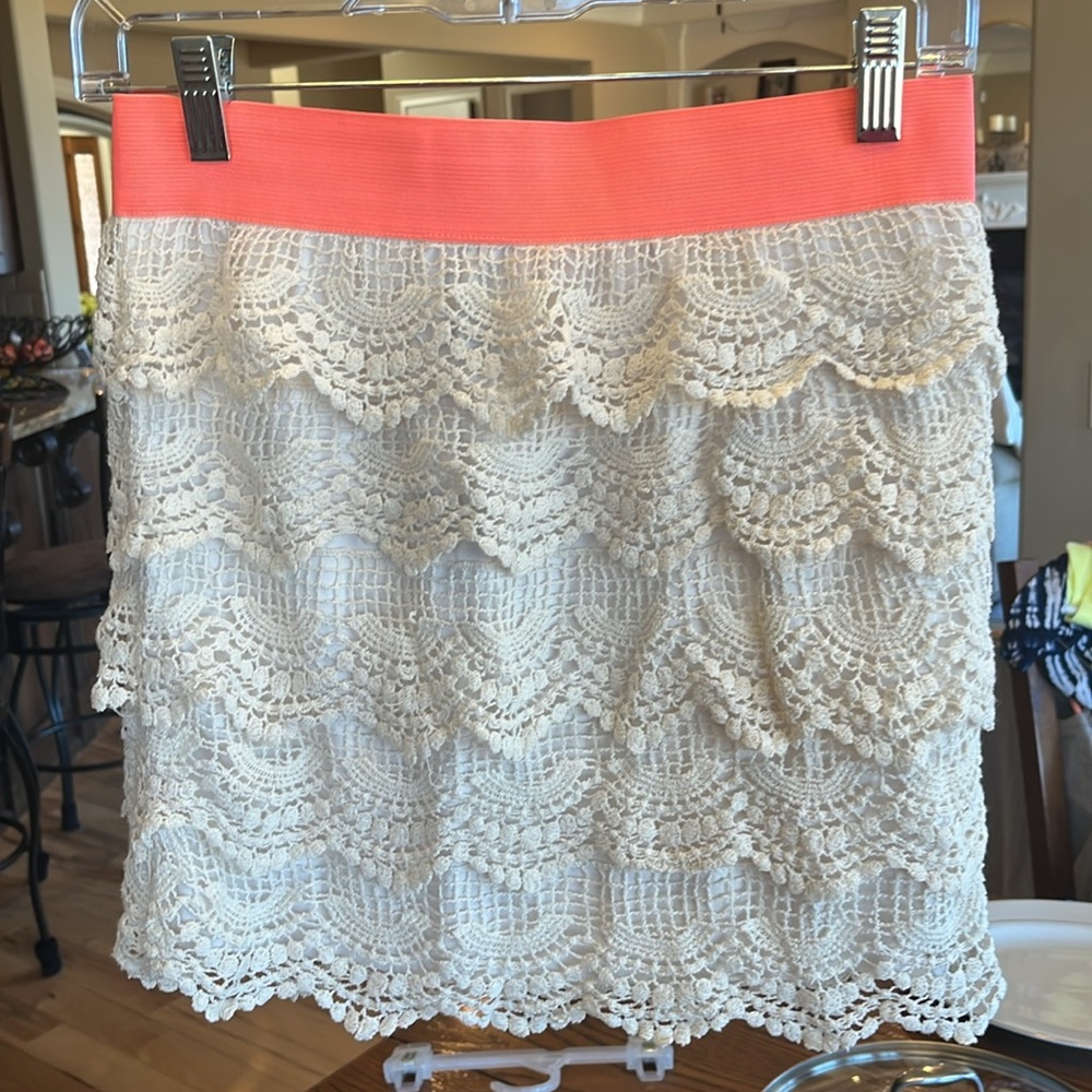 Skirt Beige Crochet Lace neon Coral Waistband